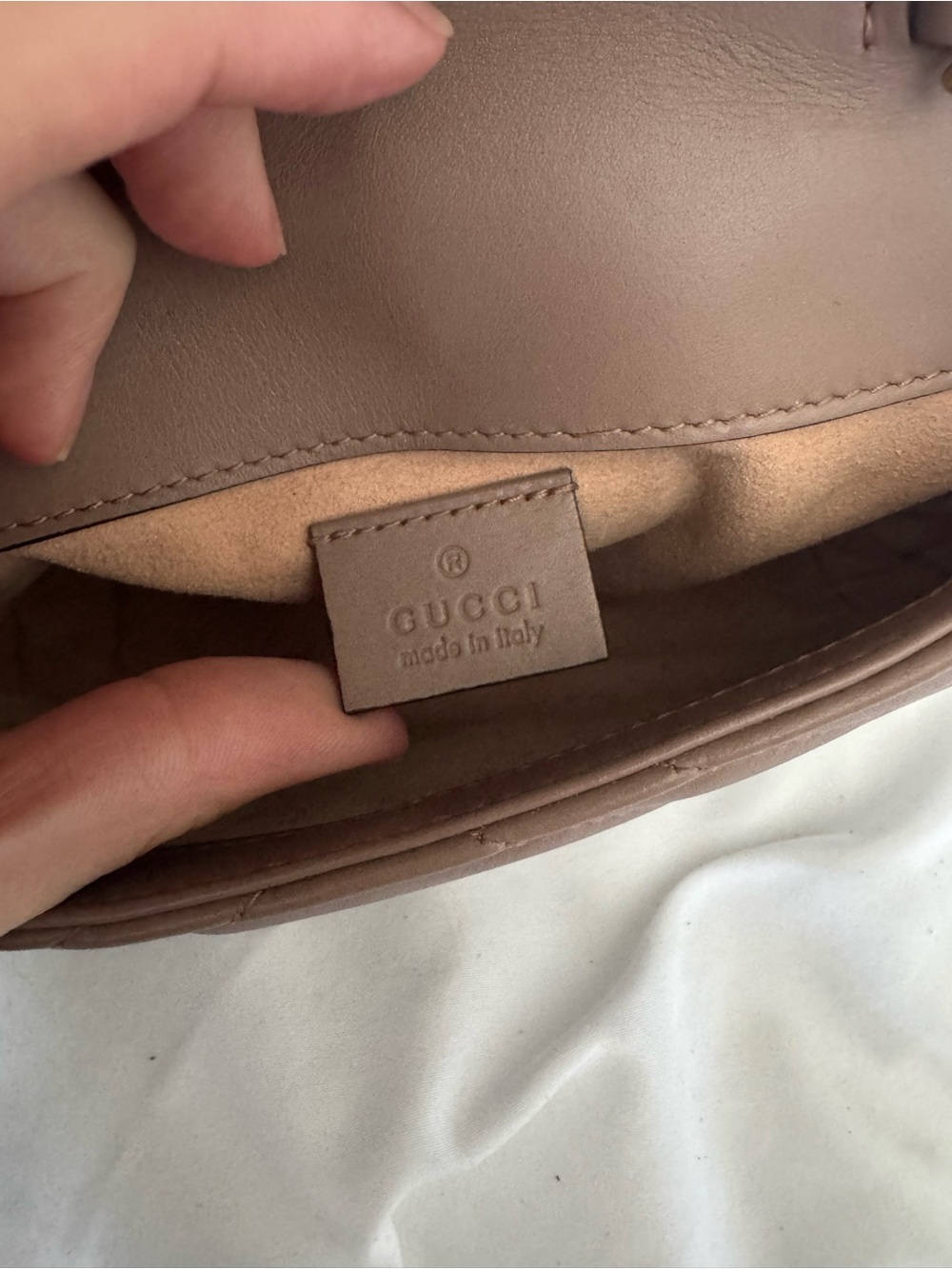 Gucci Calfskin Matelasse Super Mini GG Marmont Shoulder Bag - Picture 3 of 13